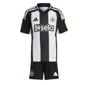 Newcastle United Dětské Domácí dres komplet 2024-25 Krátký Rukáv (+ trenýrky)